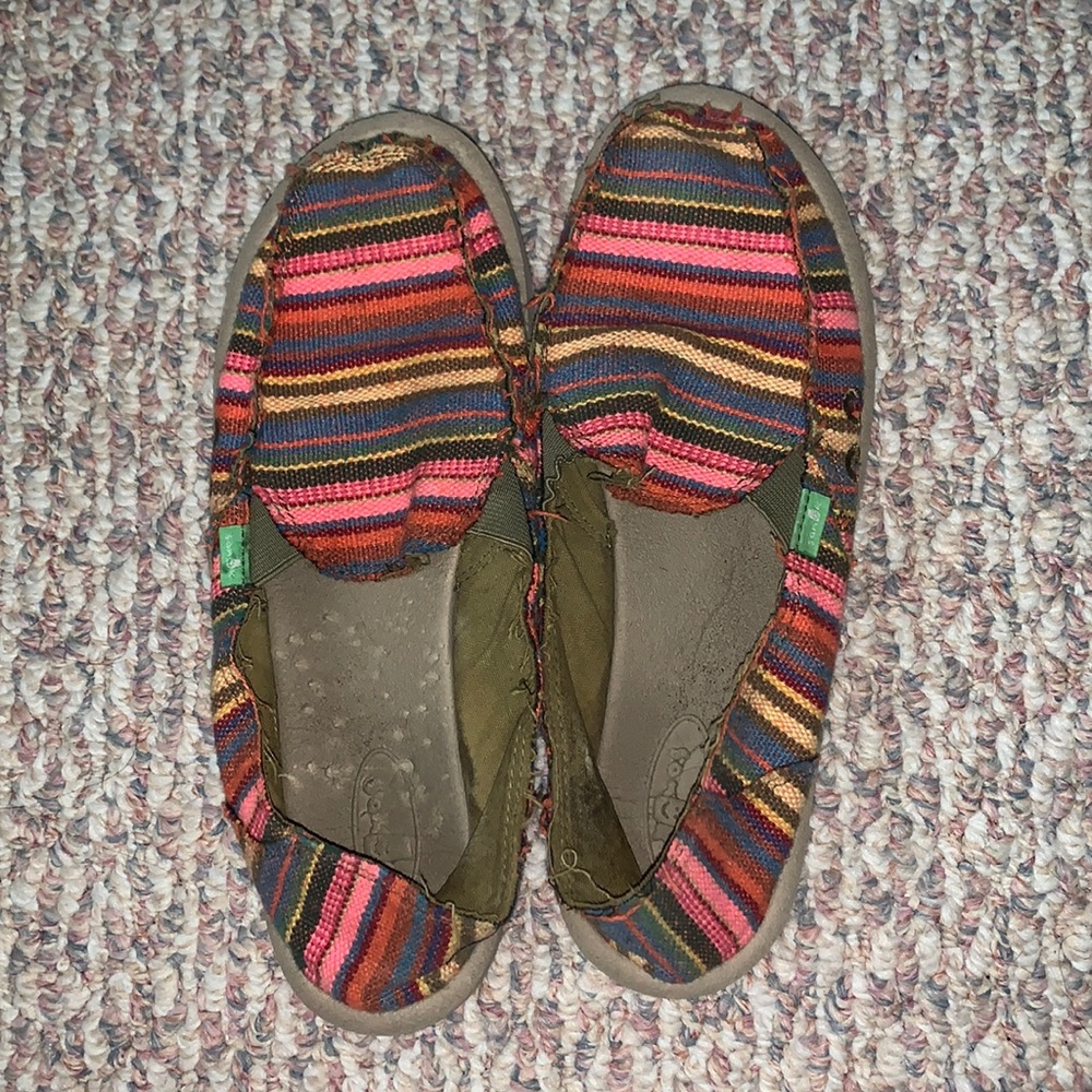 Sanuk sandals